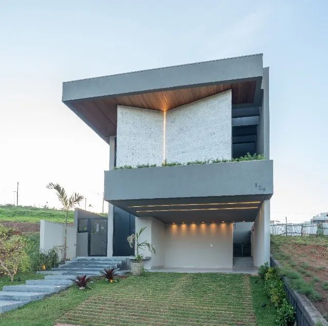 CASA CONDOMINIO FECHADO