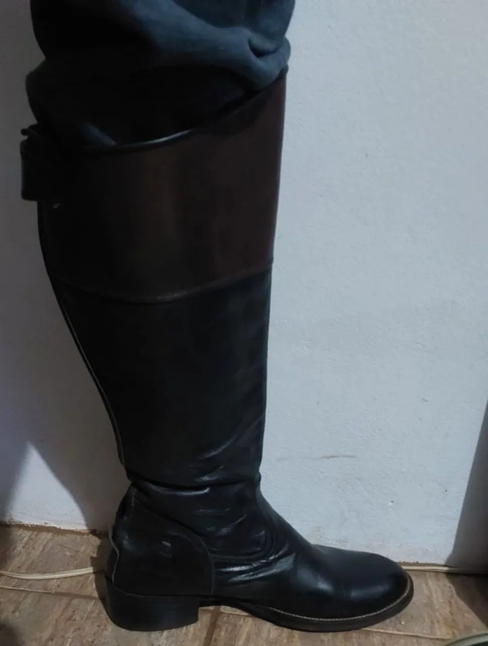 BOTA CANO LONGO 100% COURO LEGÍTIMO 