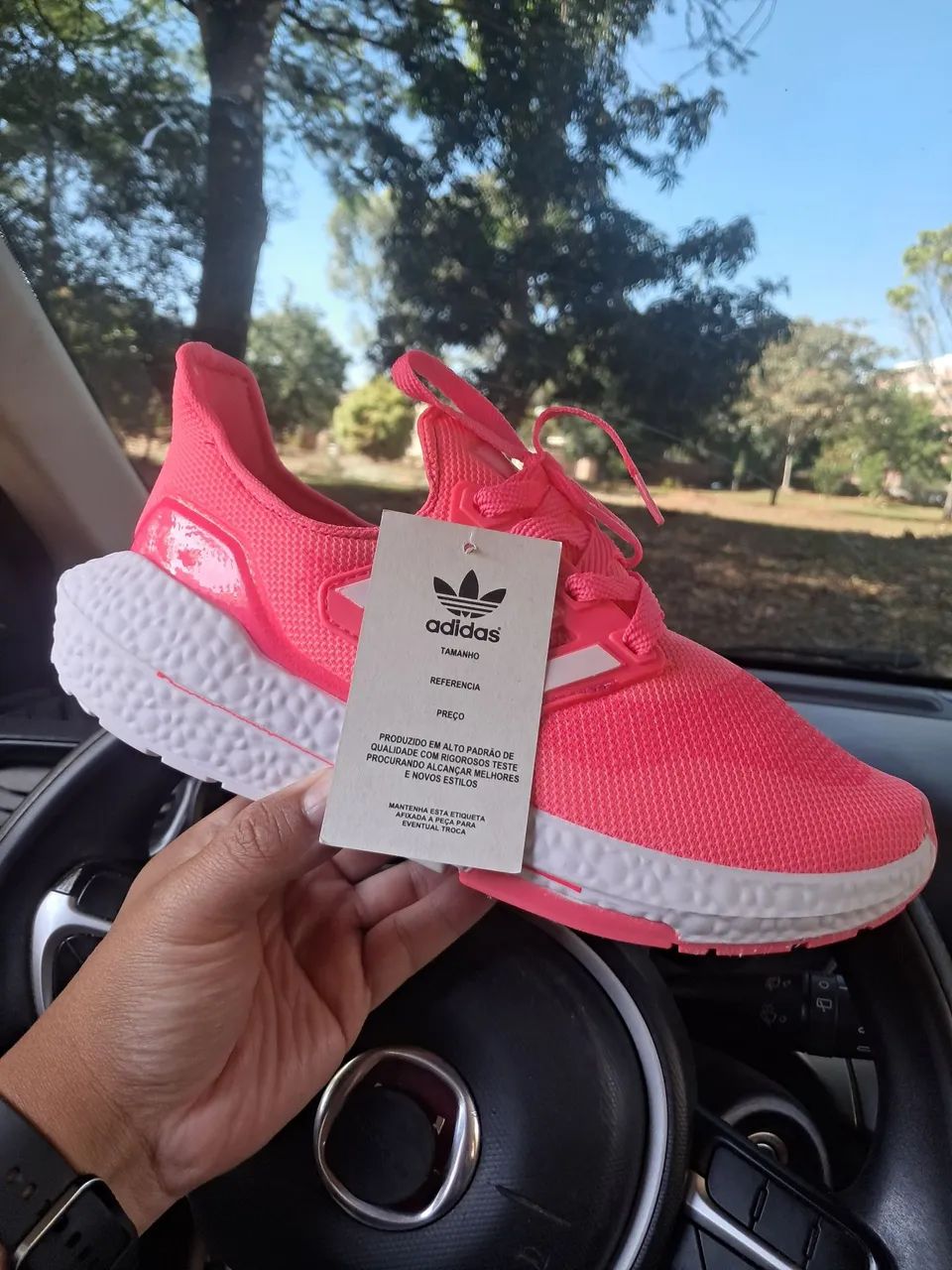Vendo tênis para o dia a dia super confortável ,tm 34 ao 39 ,tênis novo ,só hj 99,00 reais