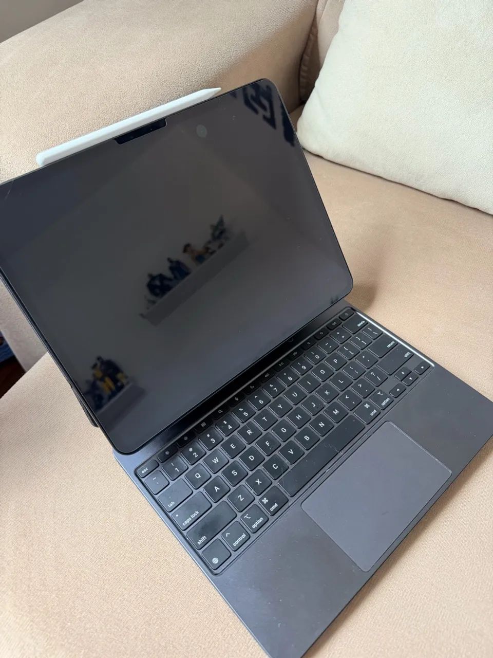 iPad Pro 13 M4 256gb + Pencil Pro + Magic Keyboard  - Foto 2
