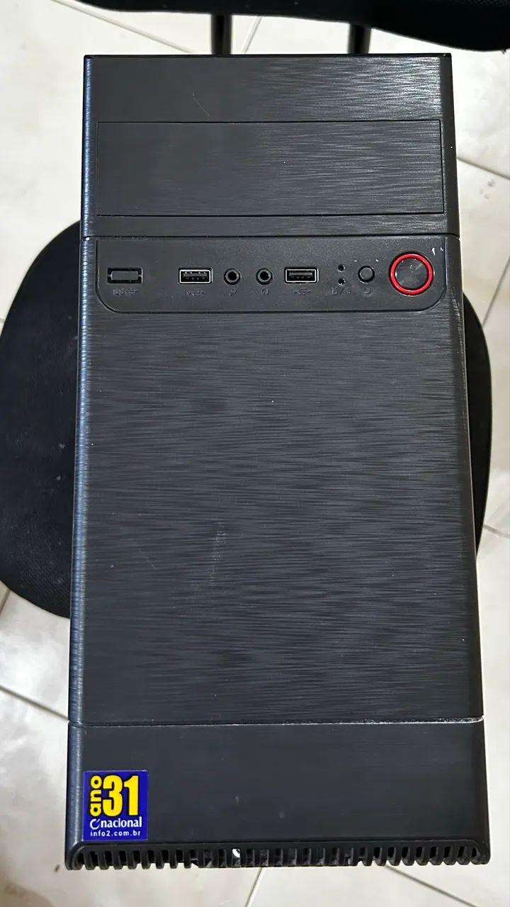 Gabinete para PC com fonte