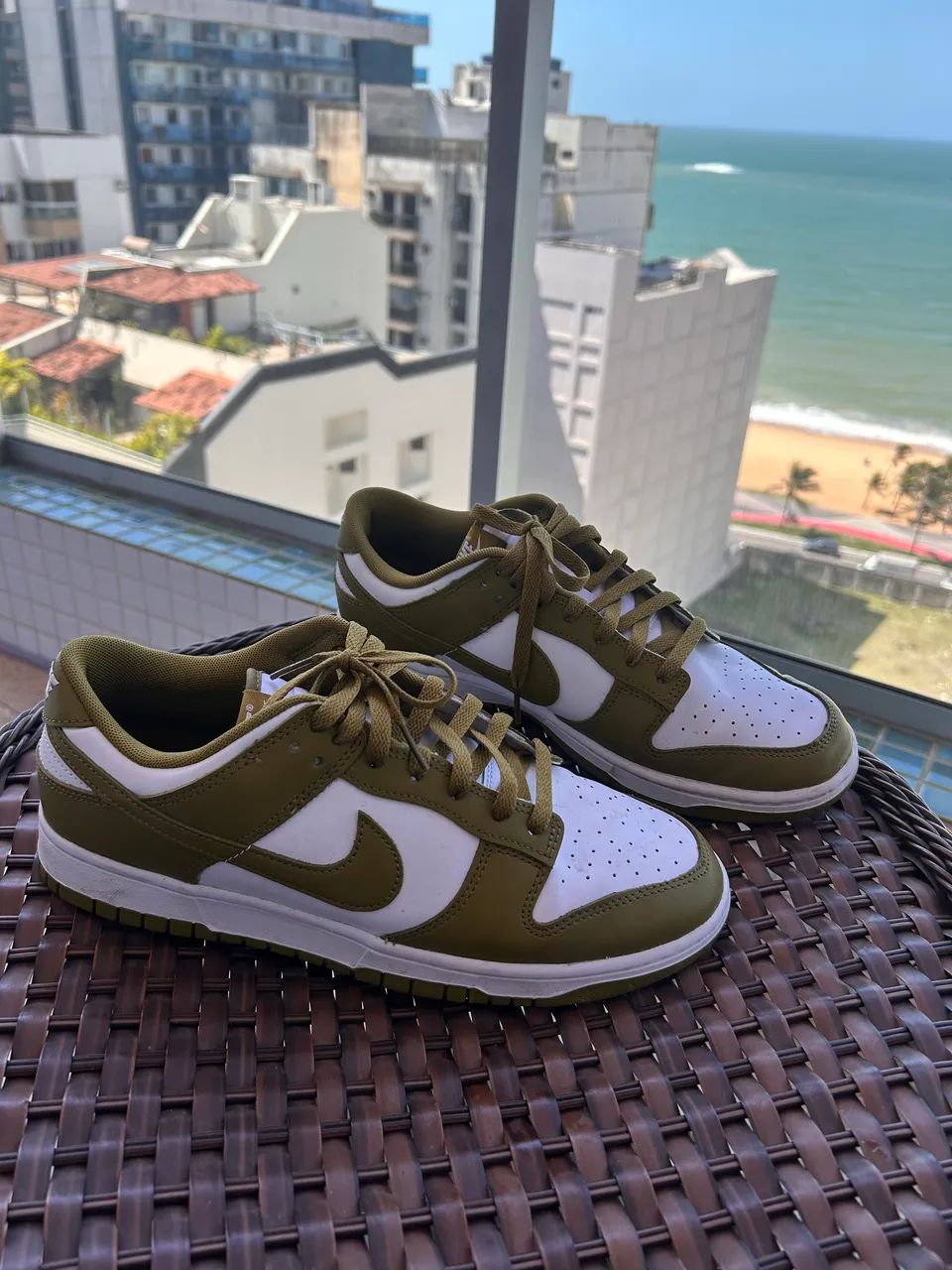 Tênis Nike dunk low verde - Foto 2