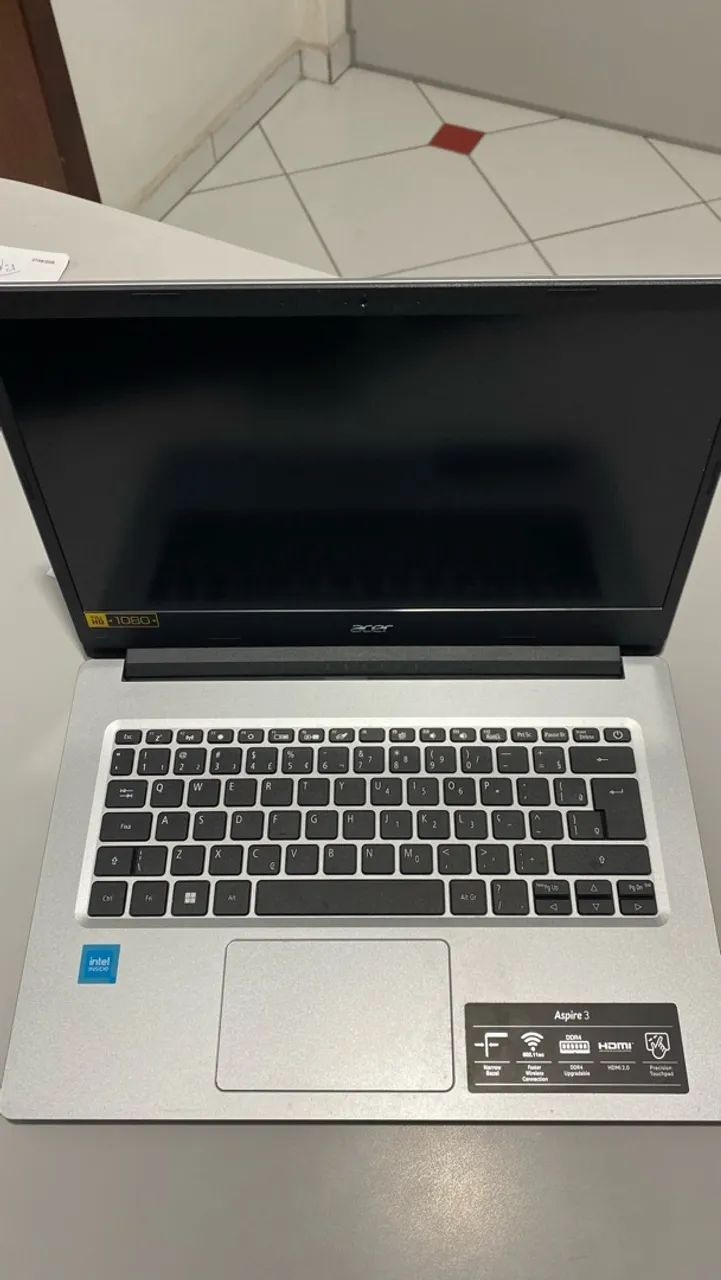 Vendo Notebook Acer, em ótimo estado de conservação, funciona tudo perfeitamente.
