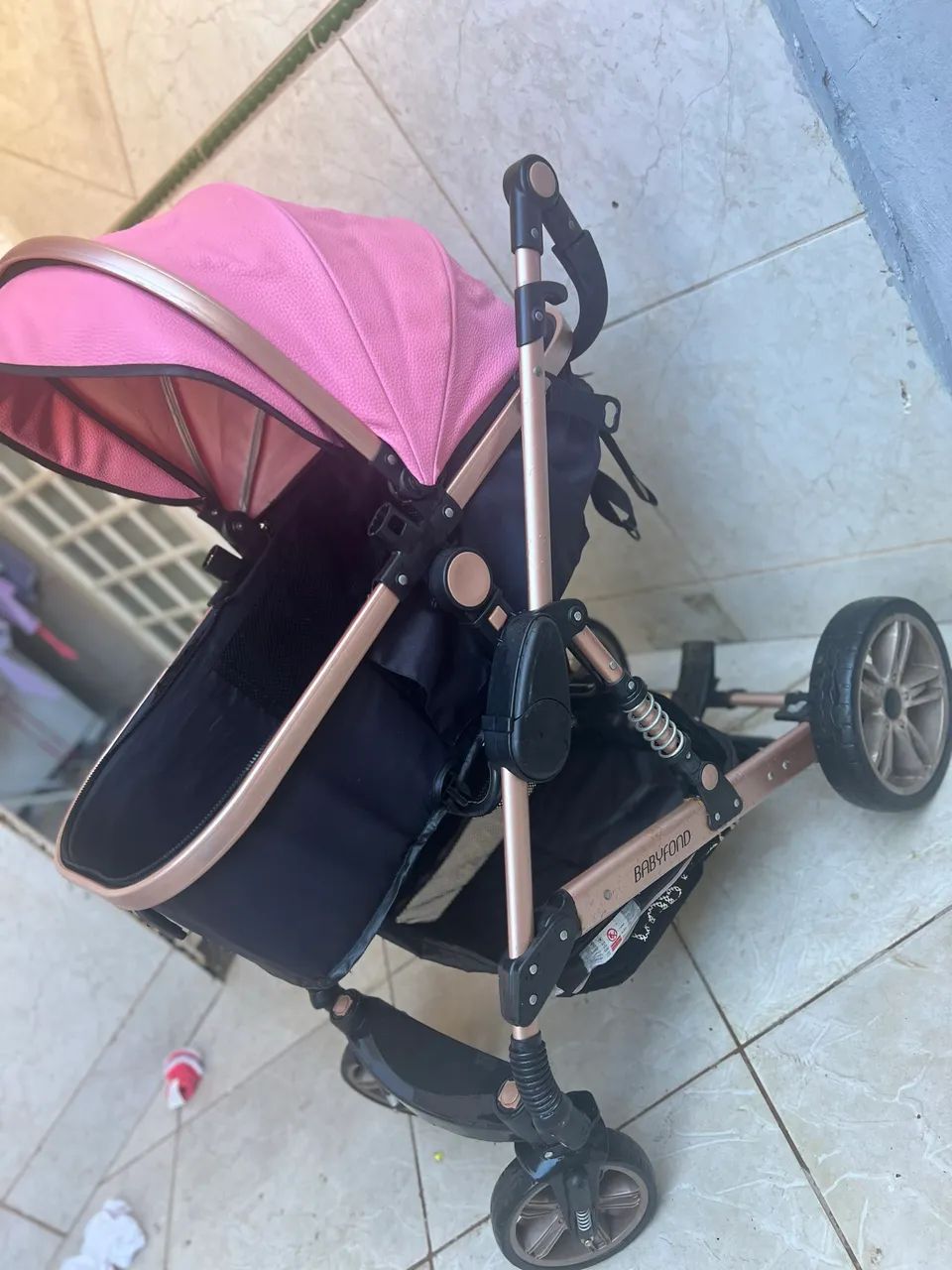 Vendo carrinho de bebê  - Foto 4