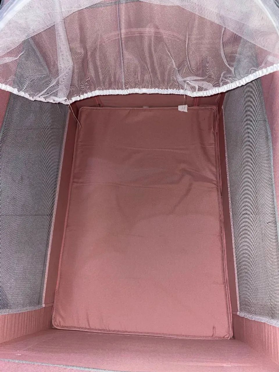 Vendo berço cercadinho rosa. - Foto 5