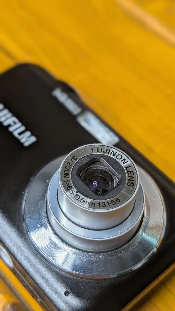 Câmera digital Fujifilm Finepix JV 14mp preta, 8gb completa  - Foto 4