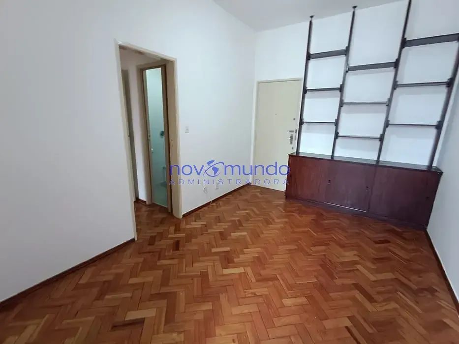 EXCELENTE APARTAMENTO QUARTO E SALA EM COPACABANA - Foto 3