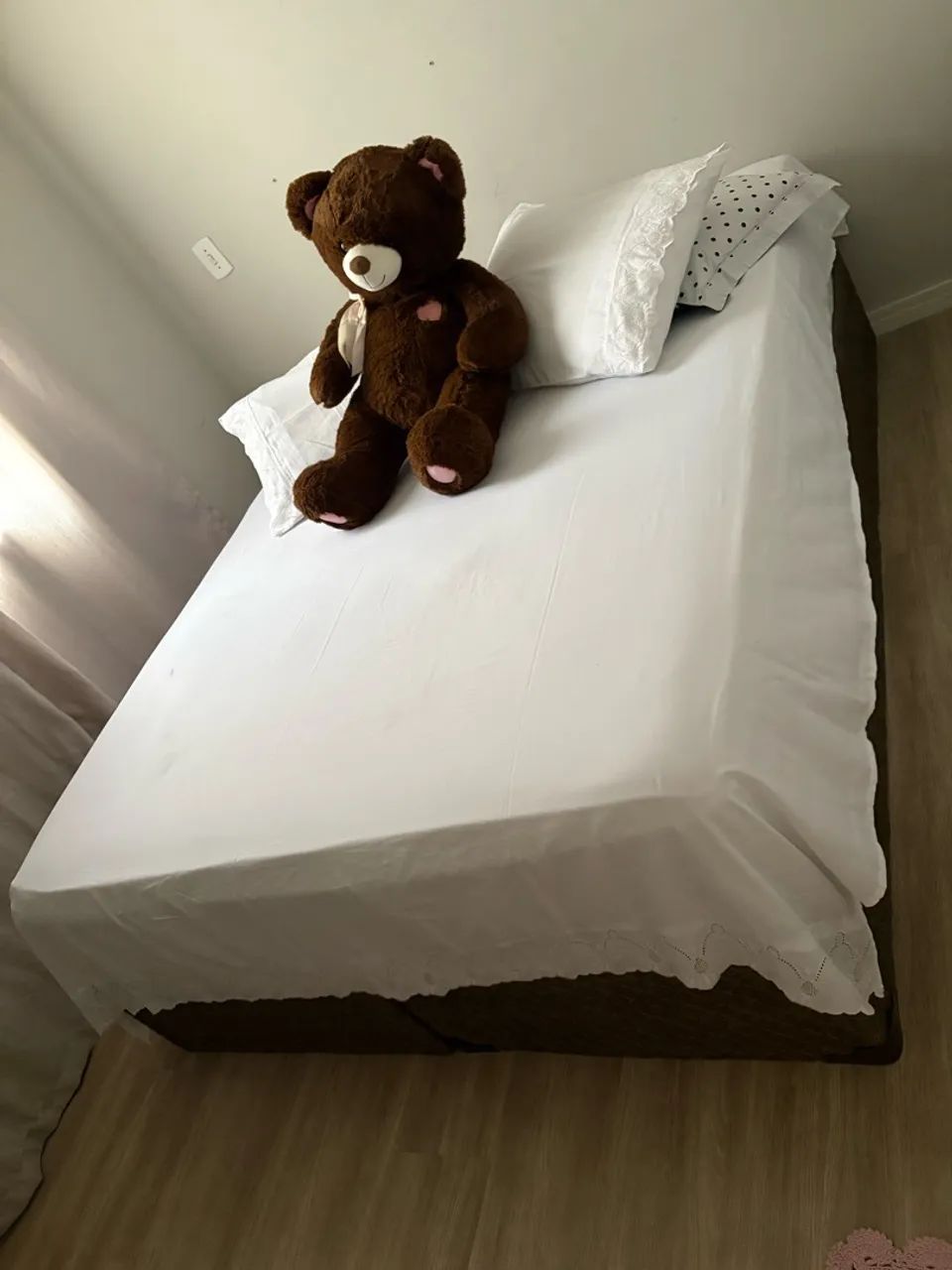 Cama box Queen 