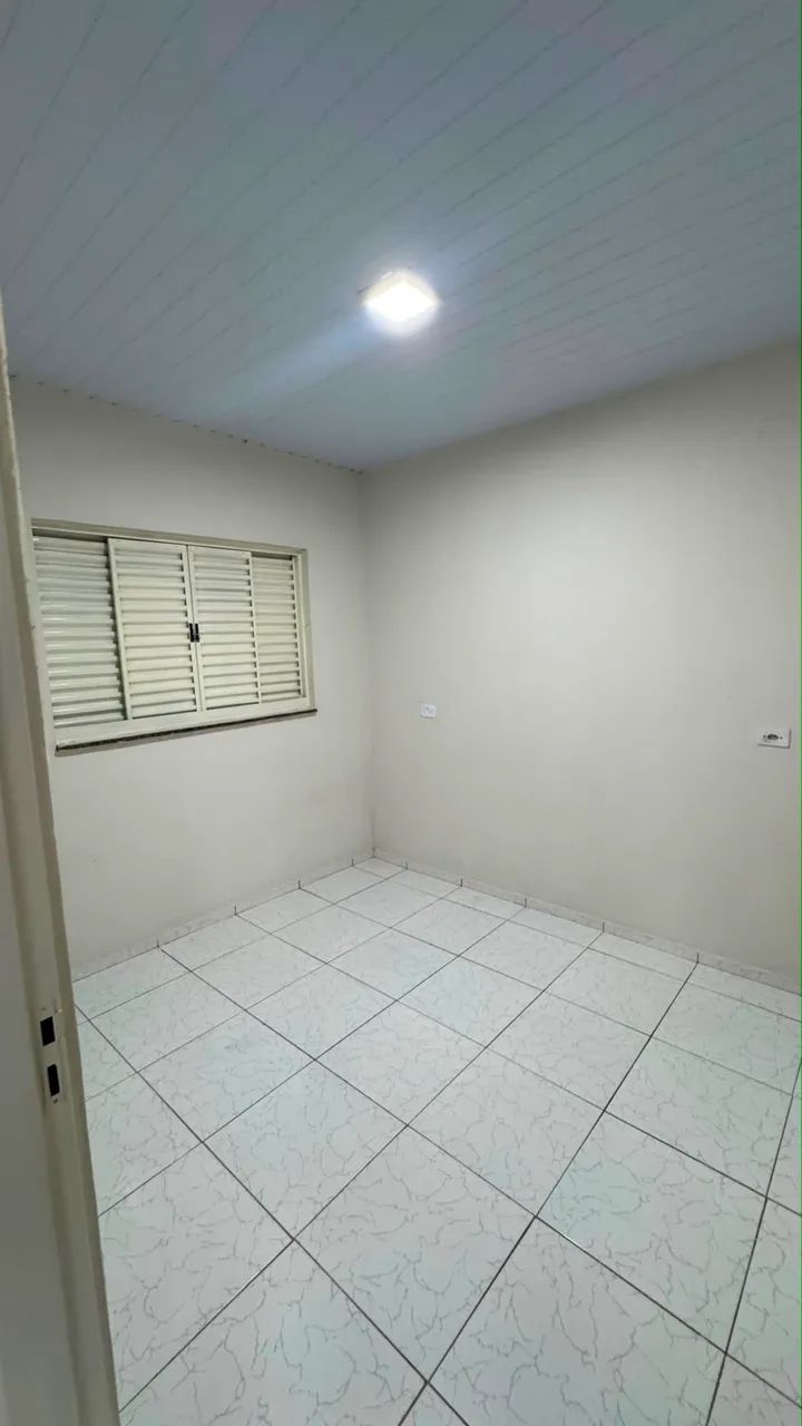 CASA EM ALTOS COM PONTO COMERCIAL - Foto 4