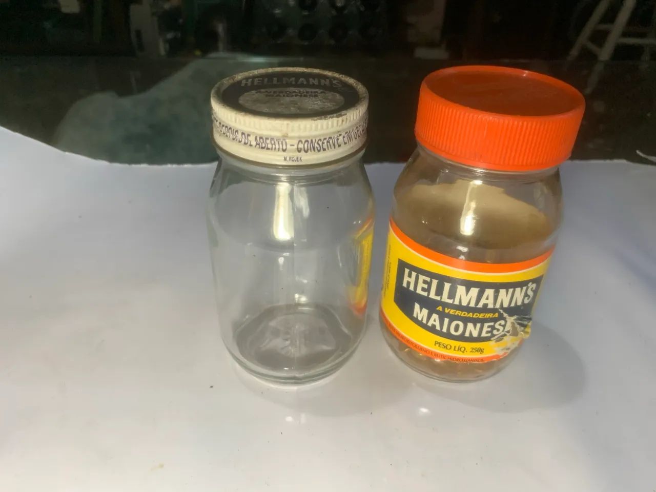 Dois potes de vidro da marca Hellmann's duas geracoea - Foto 4