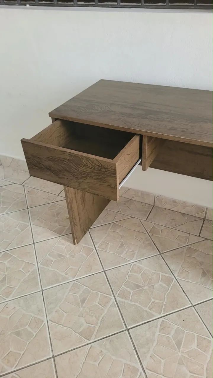 Doação Mesa de escritório 