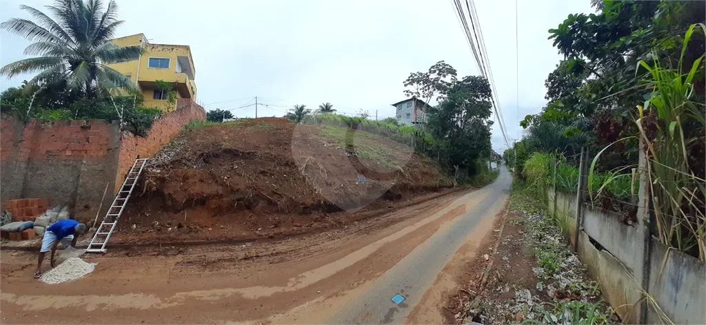 Terreno à venda em Pituaçu - BA