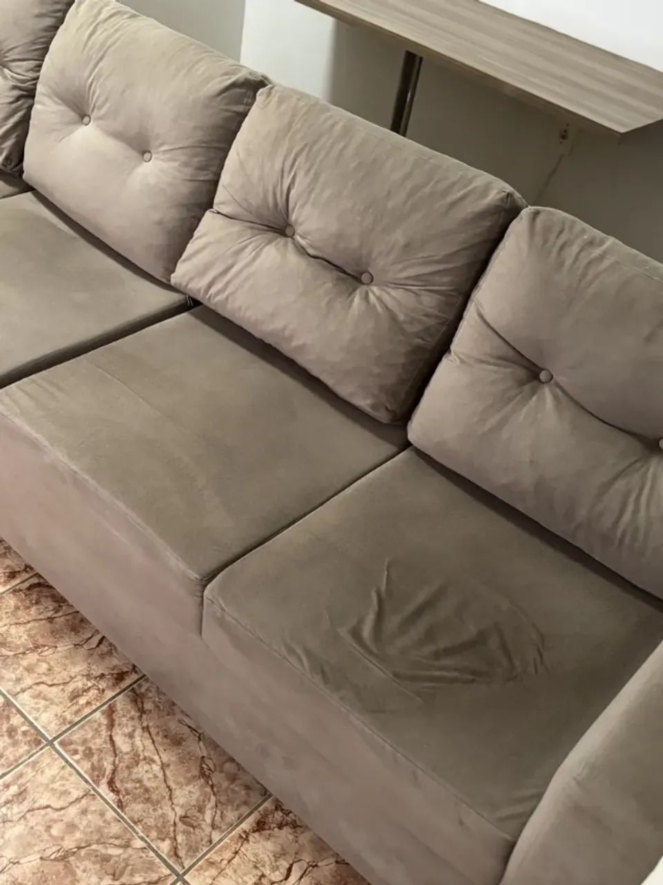 Sofá 4 Lugares - Estrutura Excelente - Foto 2