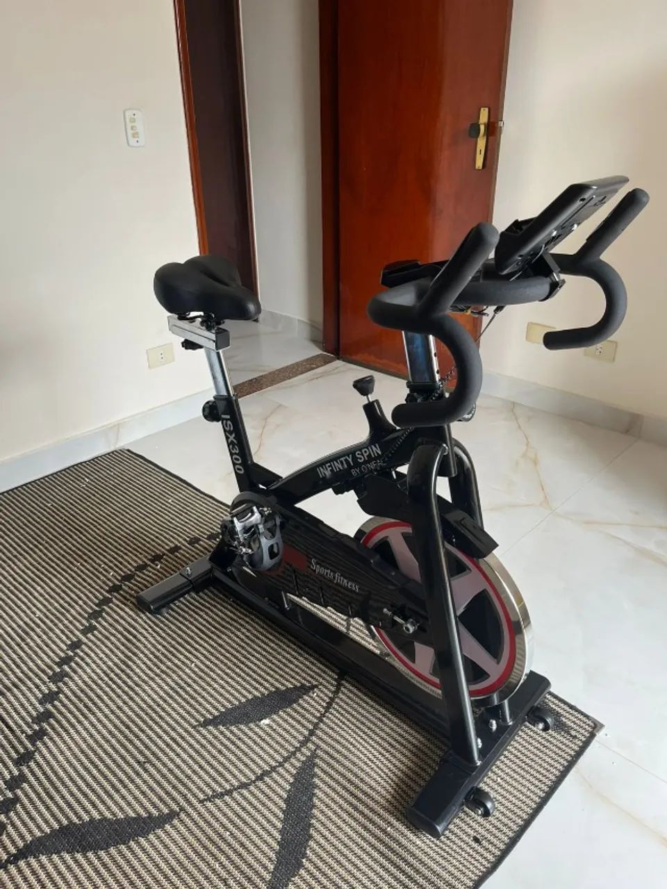 M- SPINNING, BICICLETA ERGOMÉTRICA PARA RESIDÊNCIA E ACADEMIA.