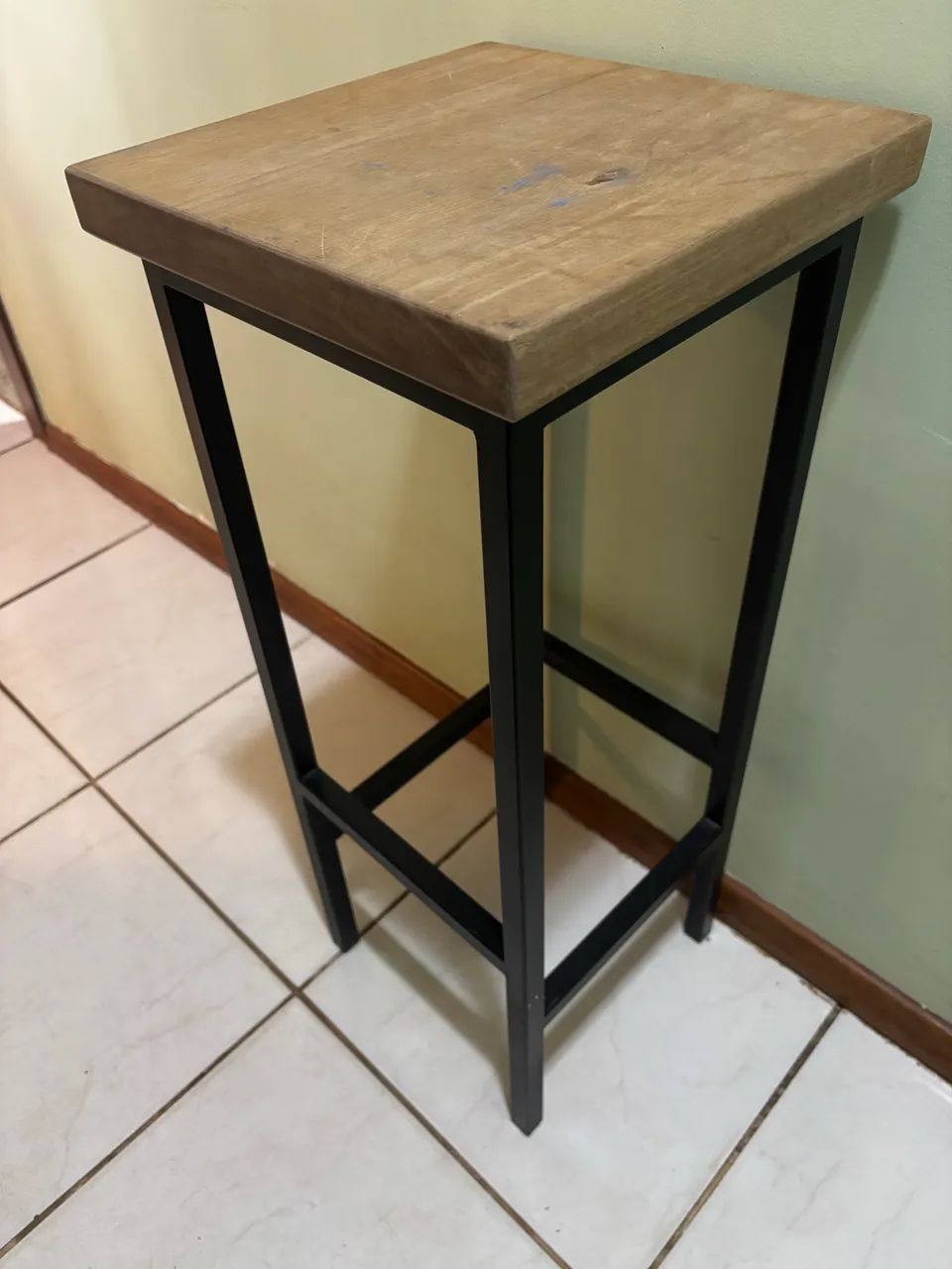 Banquinhos de bancada - 4 unidades - Foto 3