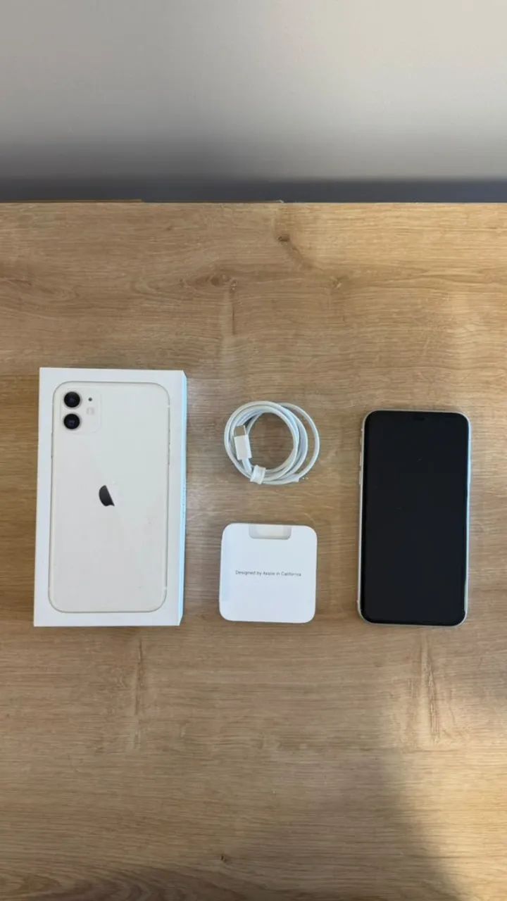 Iphone 11 - Branco - 128GB (White) - Celulares e Smartphones - São