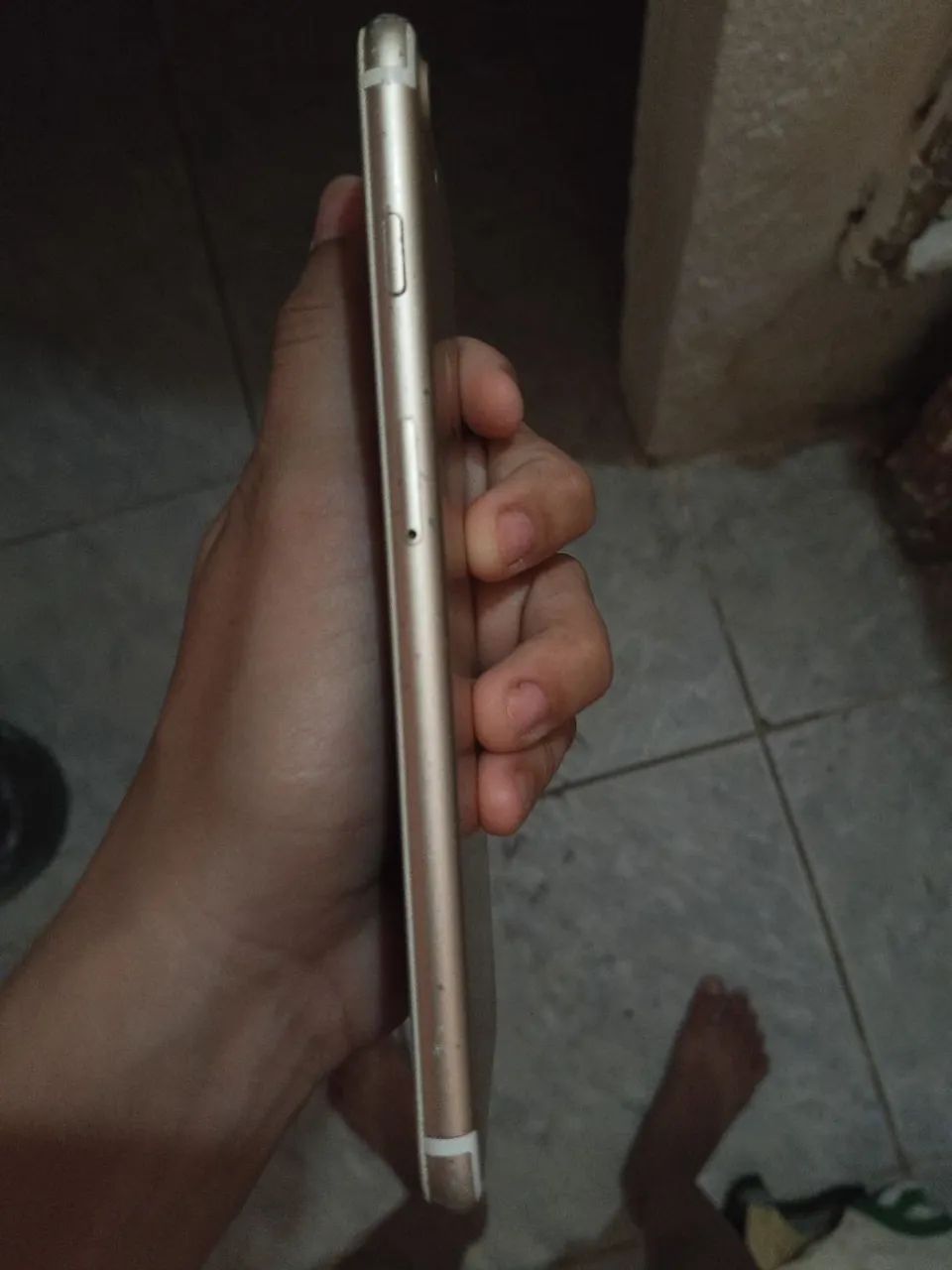 VENDO IPHONE 7PLUS 128GB Dourado - Foto 4