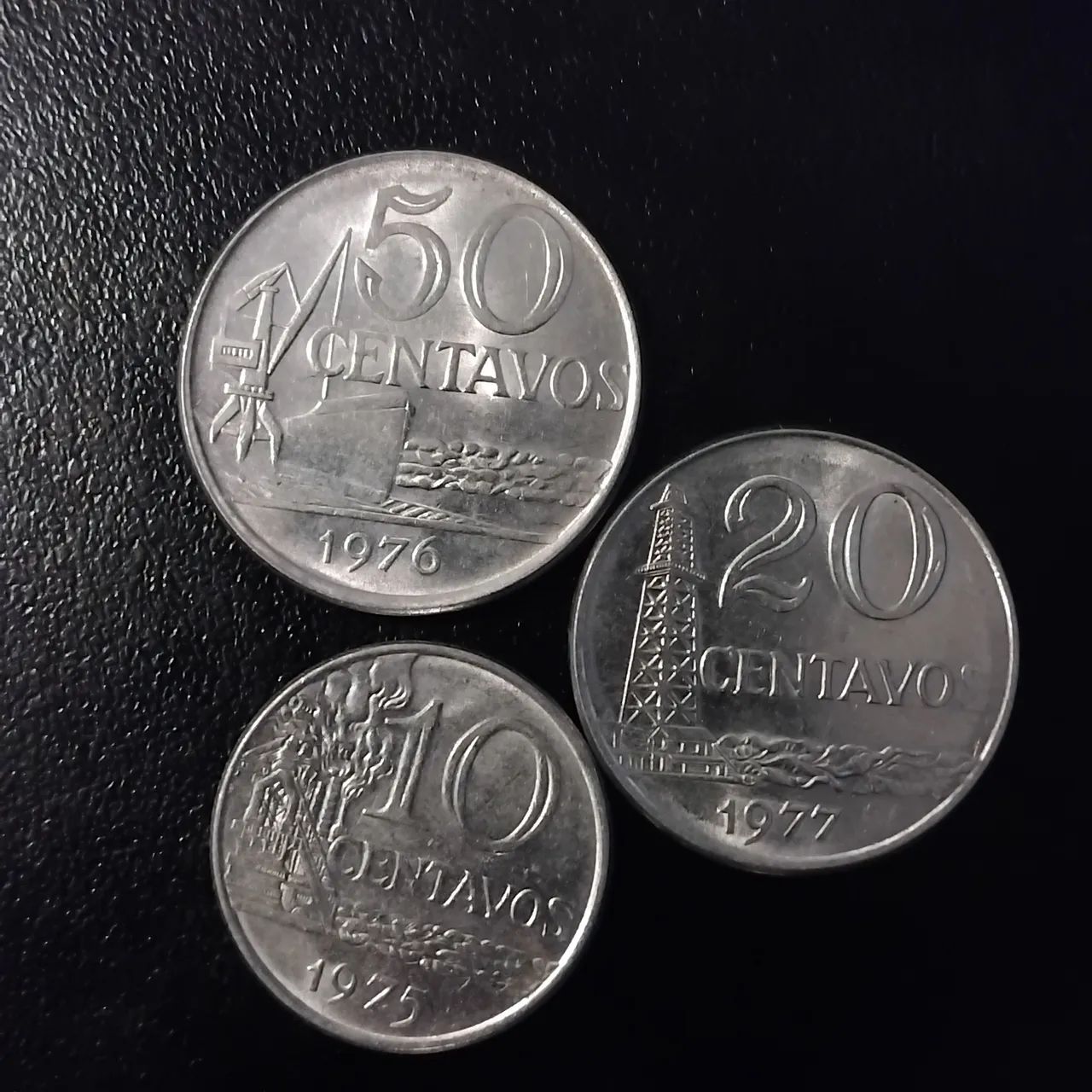 Lote 3 moedas 10 20 50 Centavos Aço Série Indústria  - Foto 3