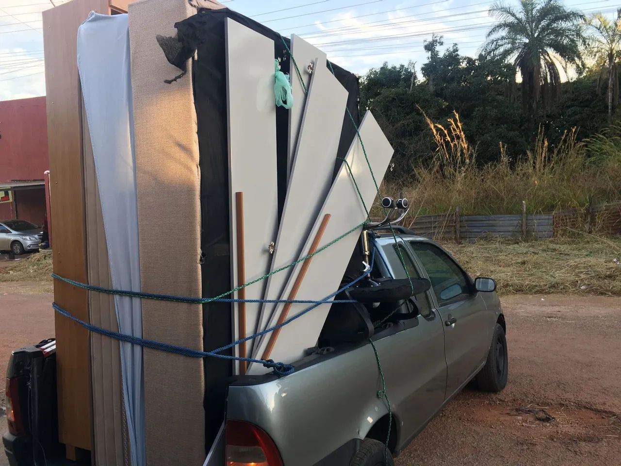 FRETES PEQUENOS, MUDANÇAS E ENTREGAS  - Foto 2