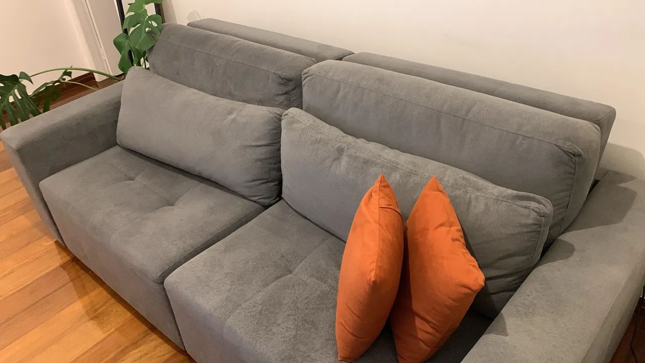 Excelente sofá retrátil 