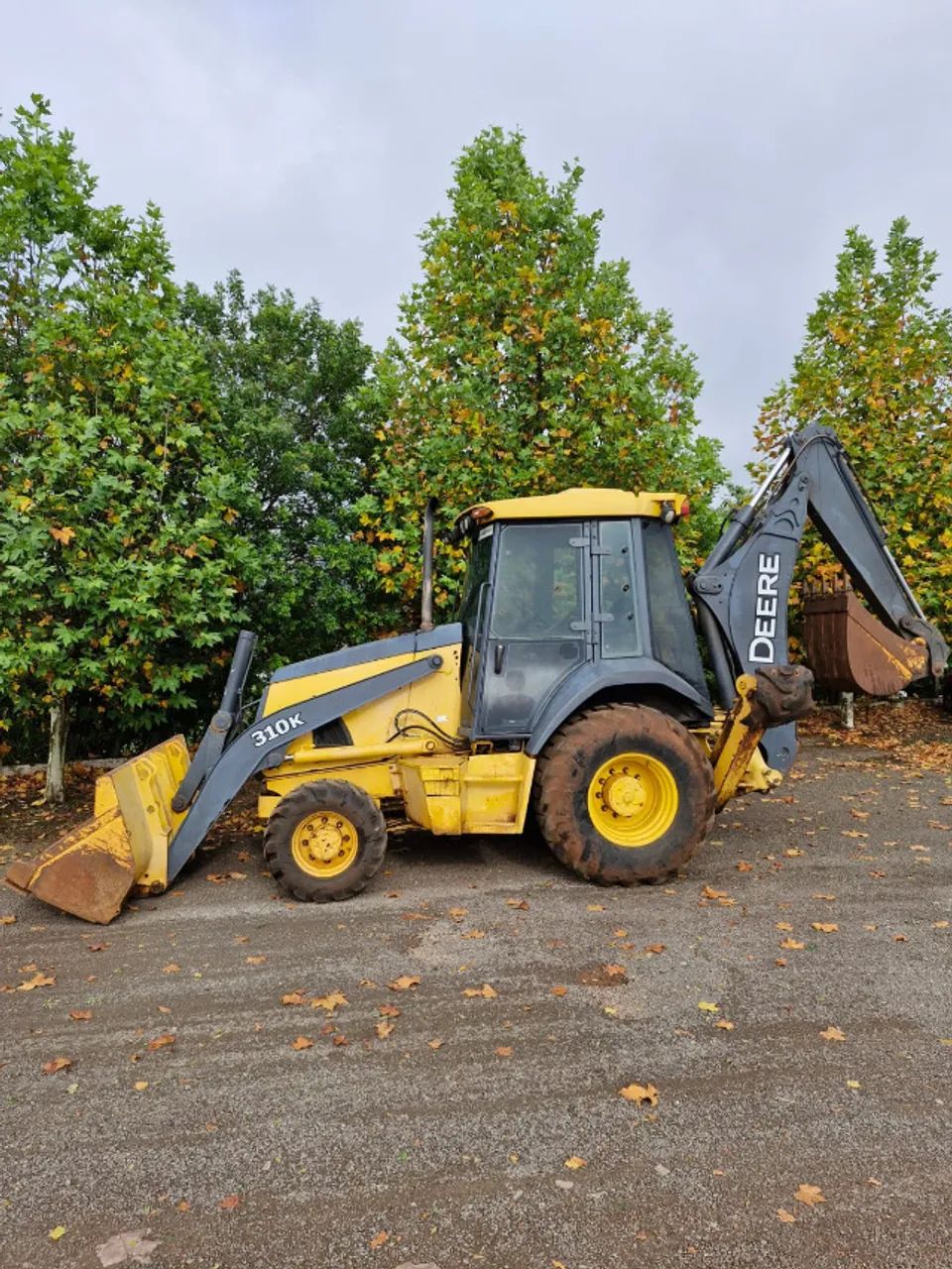 Retro Escavadeira John Deere 310k ano 2015 tração 4x4 com 6000 horas  - Foto 4