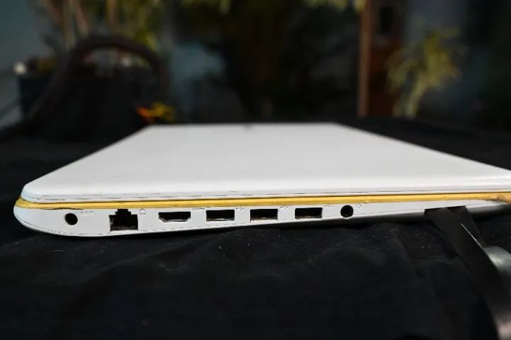 Notebook Samsung 300E - Foto 3