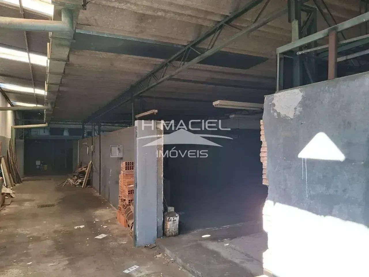 Barracão Jd. Aurelia - Foto 2