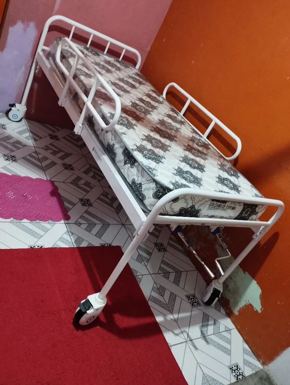 Cama hospitalar 