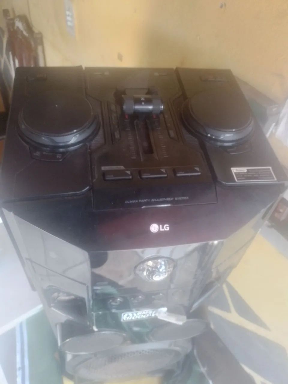 Torre de som LG   BOMBOX - Foto 2