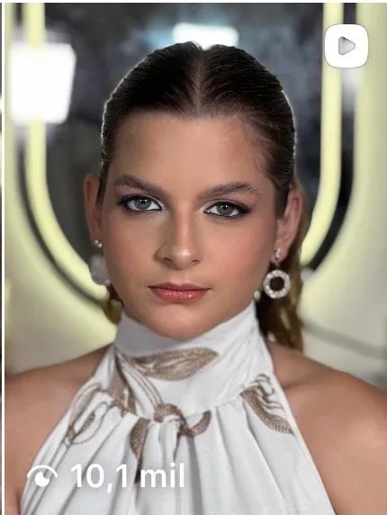 Maquiagem e penteado profissional  - Foto 4