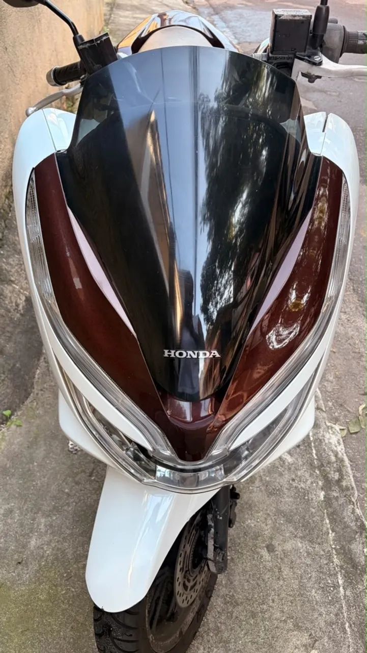 PCX DLX 2021 - Foto 3