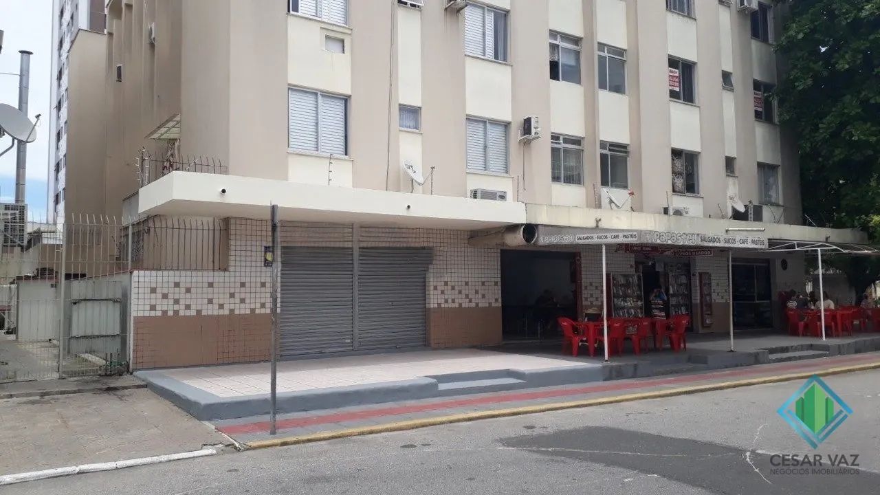 Loja térrea em excelente localização no bairro kobrasol.