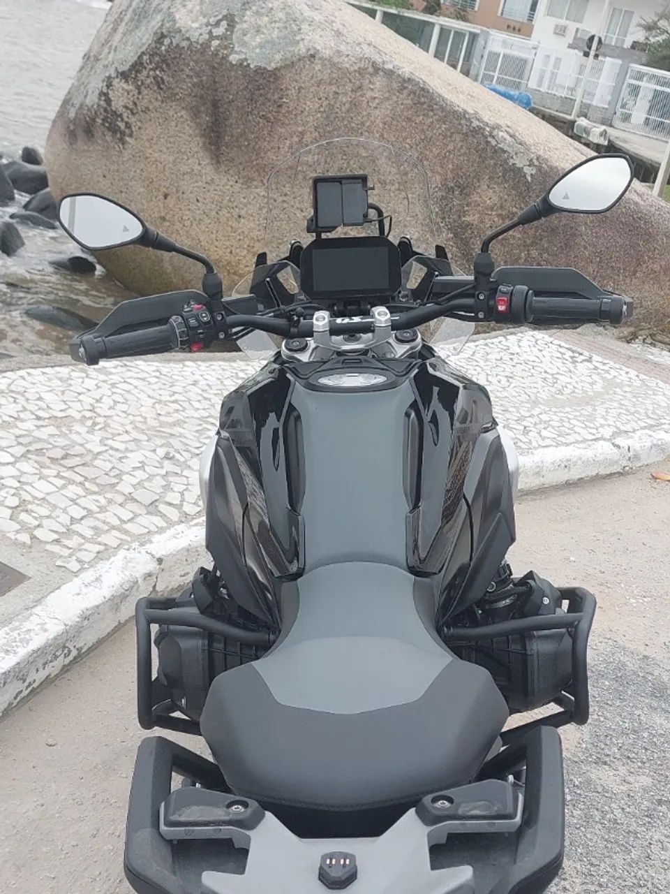 GS 1300 Triple black com acessórios (nova) - Foto 3
