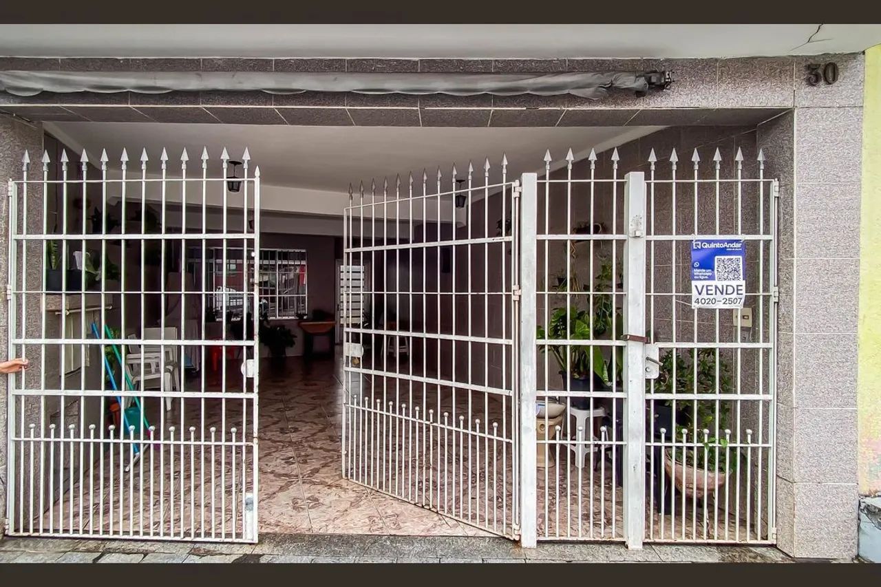 Casa à venda com 263m², 4 quartos e 2  Banheiros