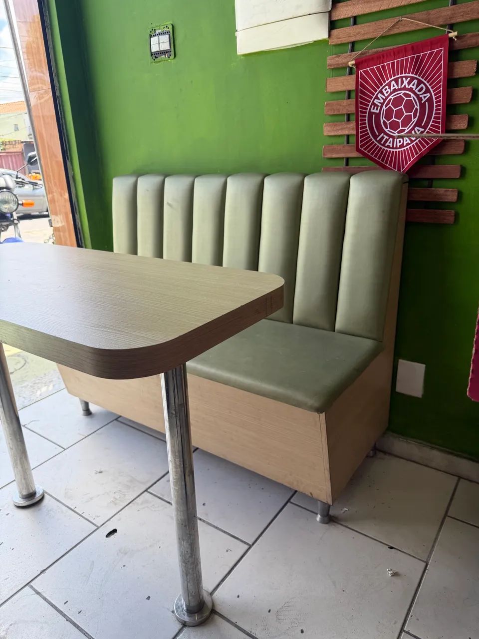 Vendo bancos Booths com mesa - Foto 2