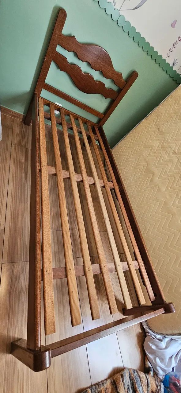 Cama de solteiro de madeira maciça  - Foto 3