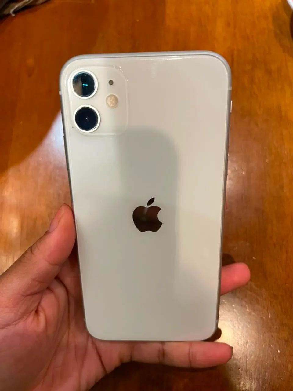 vendo um iPhone 11 - Foto 4