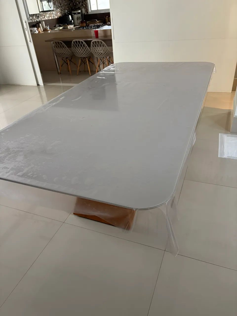 Tampo de mesa de jantar laqueado 