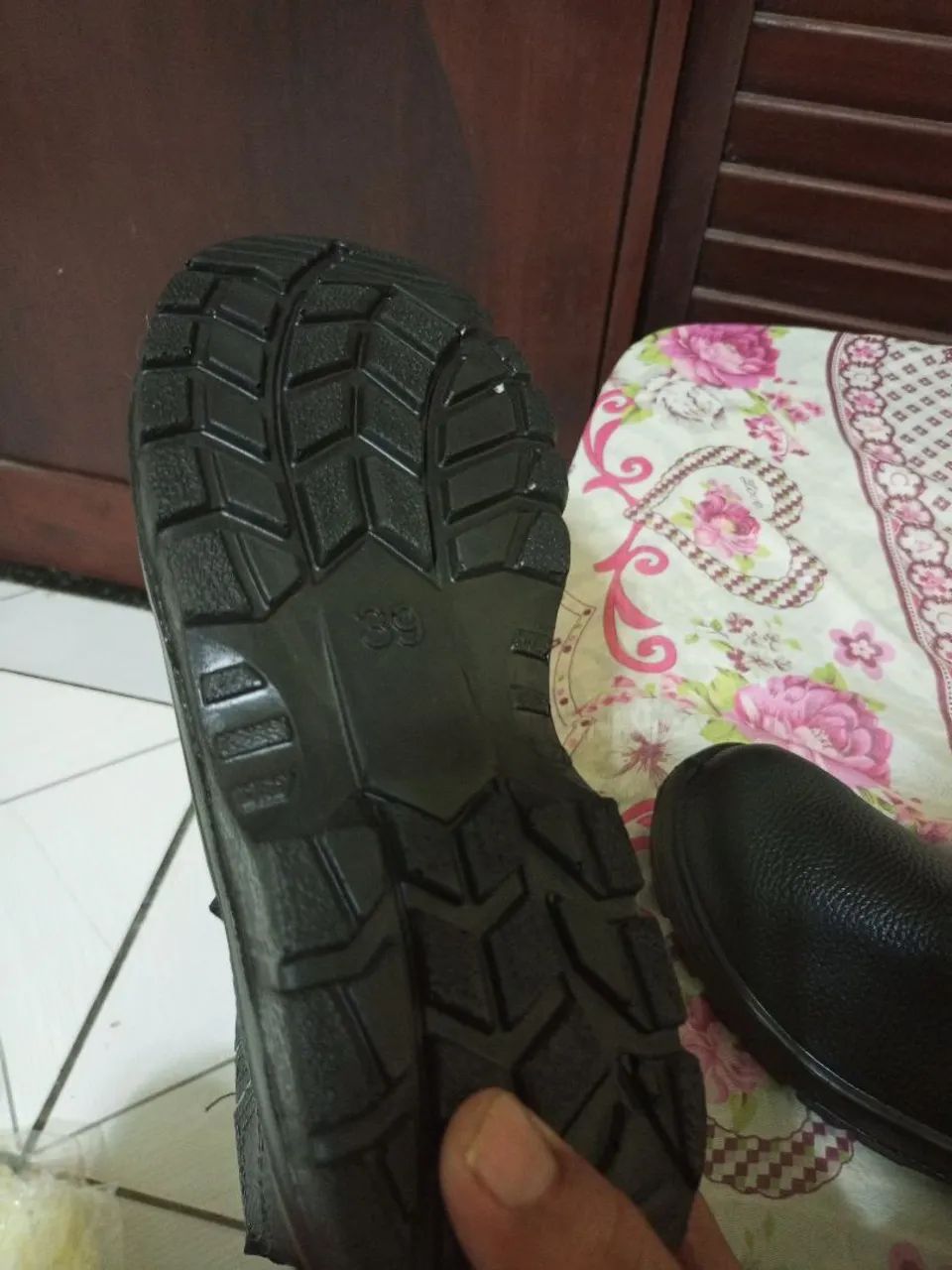 Bota EPI de segurança  - Foto 2