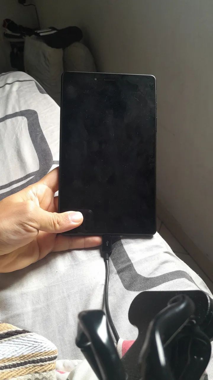 vendo tablet sansung galaxy A8 - Foto 3