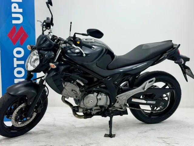 Suzuki Gladius 650 2016 - Foto 5