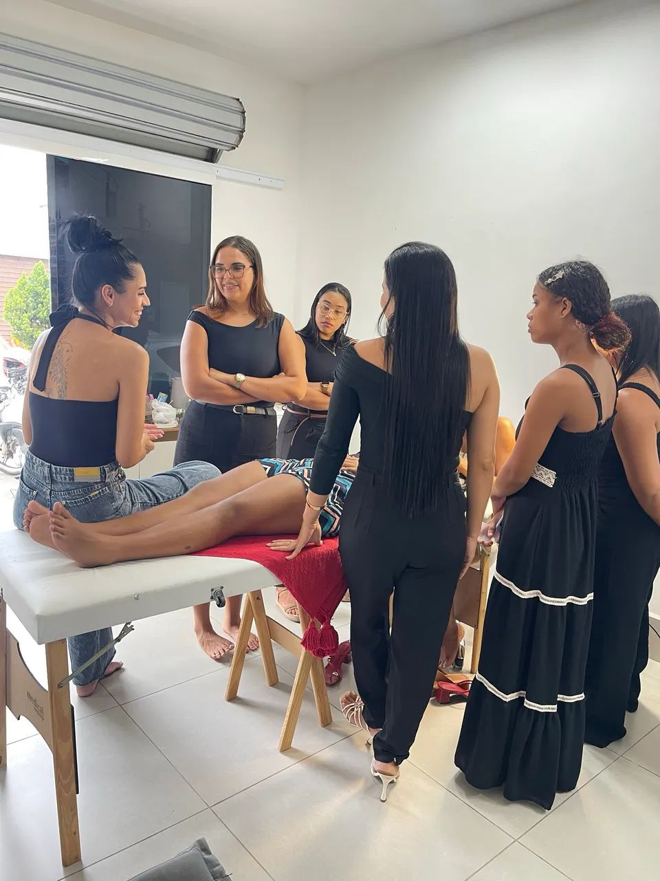 Curso iniciante extensão de cílios  - Foto 4