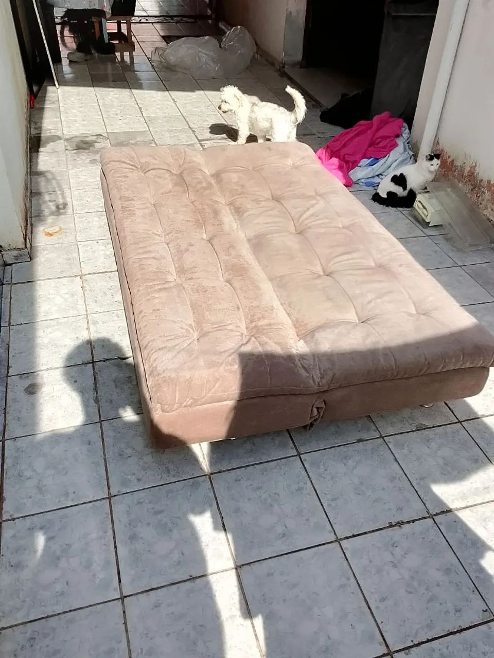 SOFÁ CAMA COM PÉS REFORÇADOS - Foto 3