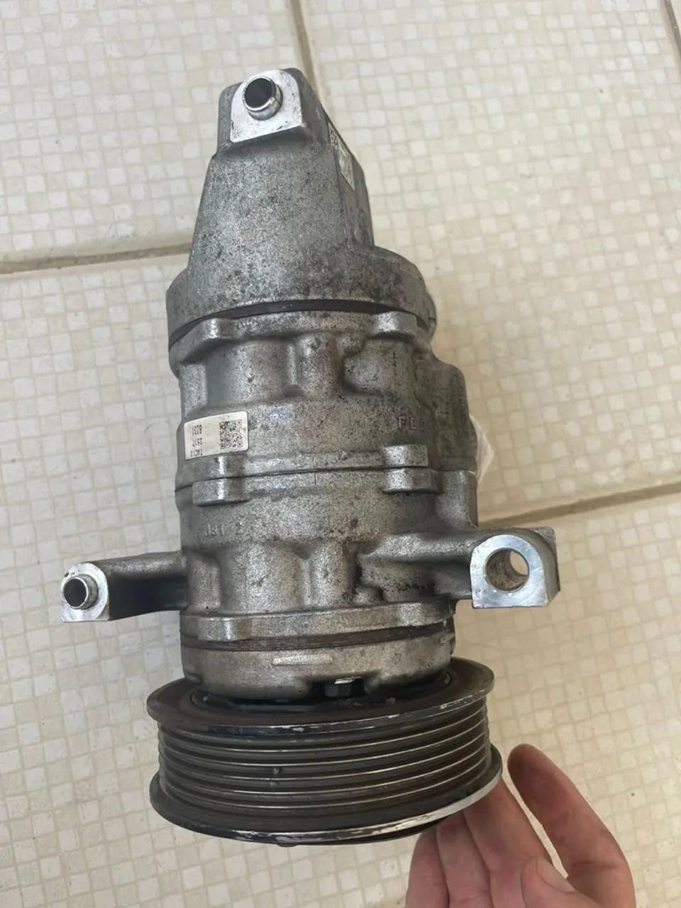 Compressor ar-condicionado Ford ká 1.0 - Foto 5