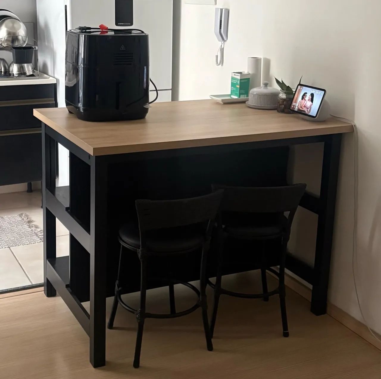 Ilha de Cozinha (acompanha 1 banqueta)
