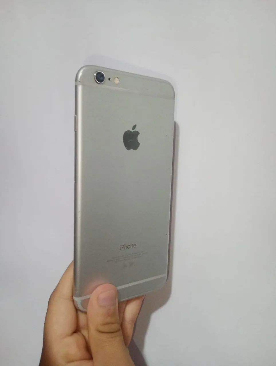  iPhone 6s (entrada de bateria danificada) - Foto 2