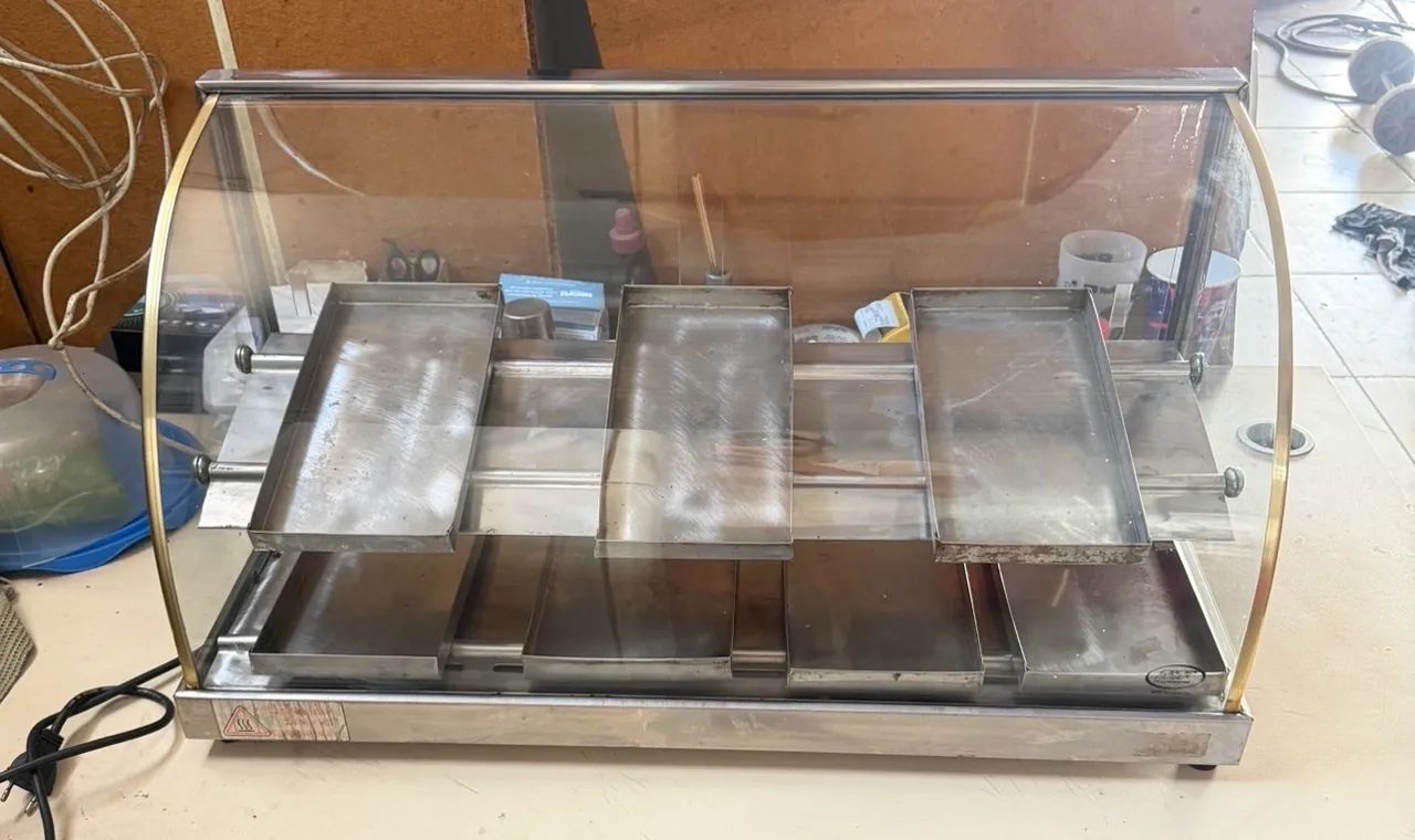 Estufa de salgado grande com 7 bandejas 2 compartimentos 
