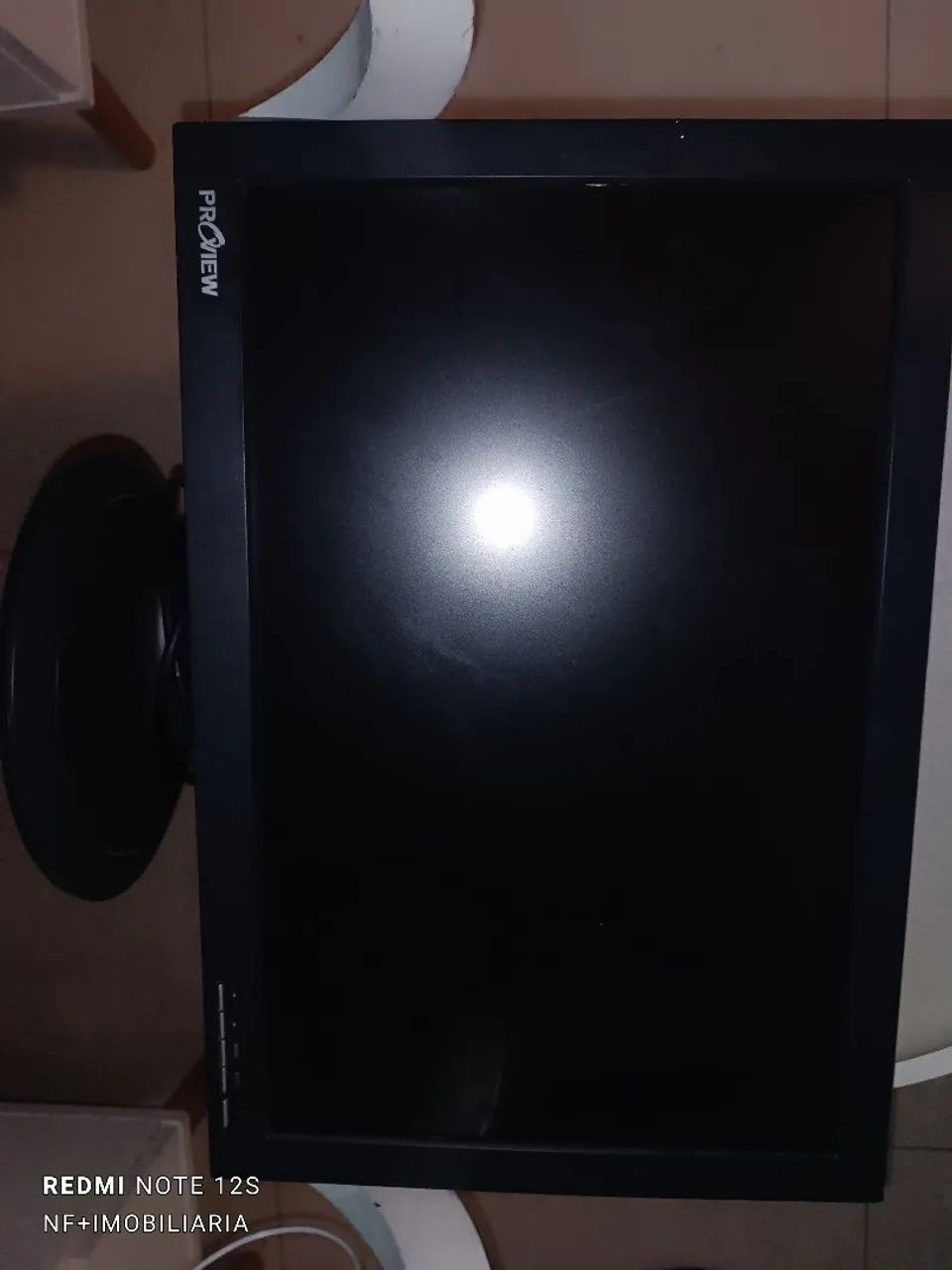 Monitor 19 polegadas liga e desliga - defeito - Foto 3