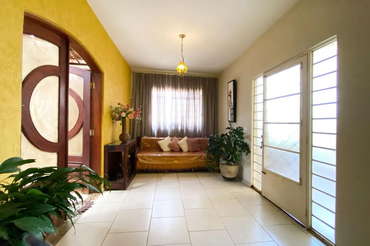 Casa à Venda - Havaí, 3 Quartos, 380 m2 - Foto 3
