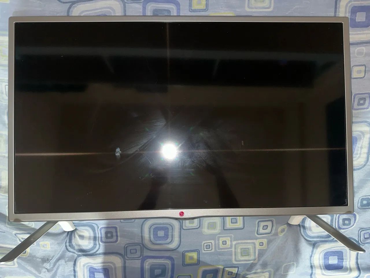 TV LG 32 MUITO CONSERVADA NÃO É SMART ( ENTREGO )